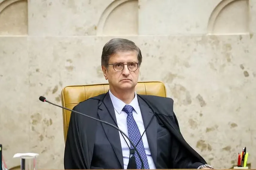 PGR arquiva pedido e diz que contrato da esposa de Moraes com Banco Master não configura ilicitude