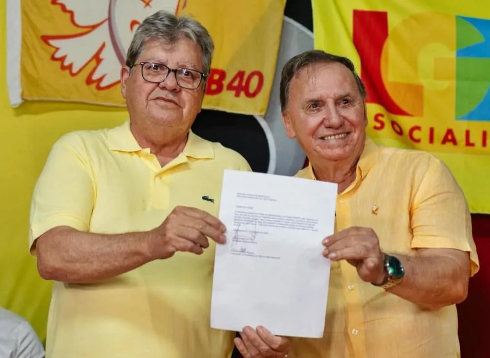 PSB em João Pessoa empossa Ronaldo Barbosa como novo presidente municipal