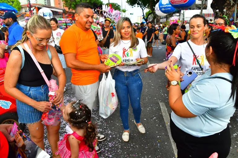 Disque 155: Governo da Paraíba divulga canal de denúncias sobre violência infantil no Muriçoquinhas do Miramar